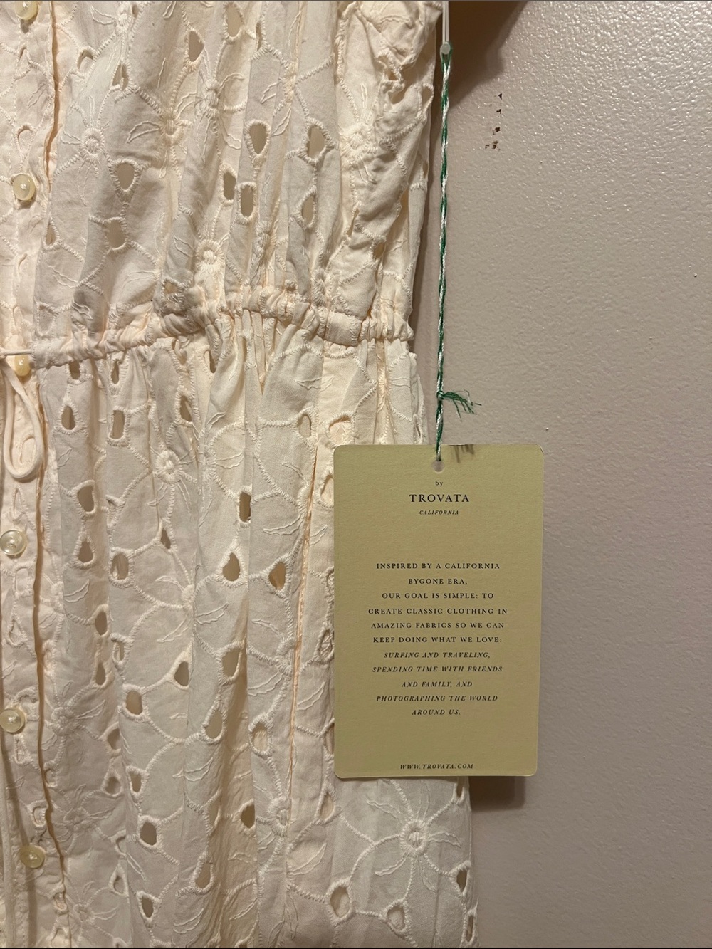Trovata Birds of Paradis Kristi Eyelet Midi Dress – Size Large – NWT - Picture 3 of 16